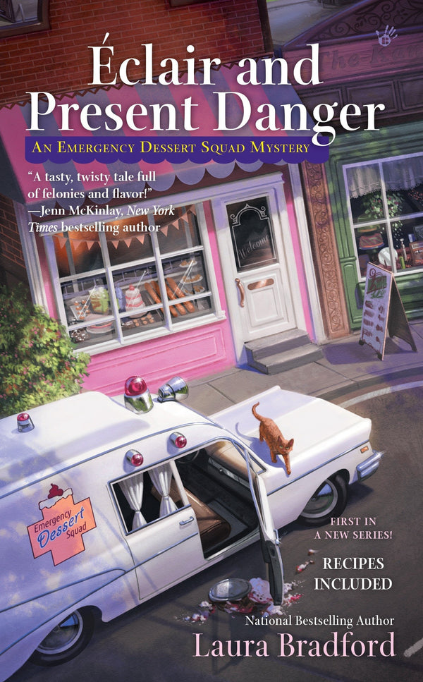 Éclair and Present Danger (Emergency Dessert Squad Mystery #1)
