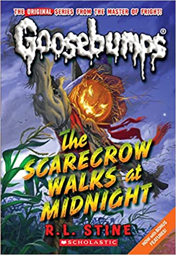 The Scarecrow Walks at Midnight (Classic Goosebumps #16)